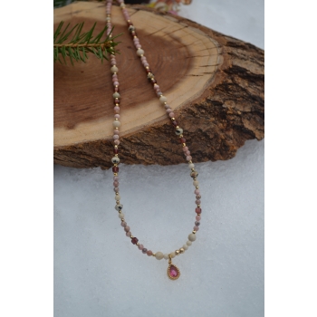 Naszyjnik z rodonitu, granatu jaspisu i jaspisu dalmatyńskiego .